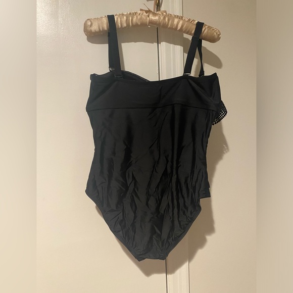 Kona Sol Black Swimsuit - Picture 2 of 3
